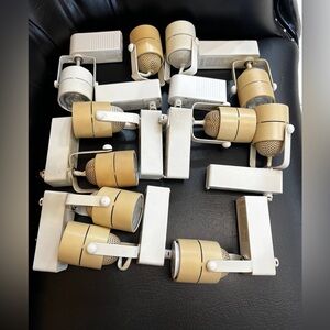 SATCO lot of 11Light MR16 12-Volt White Round Track Lighting Head